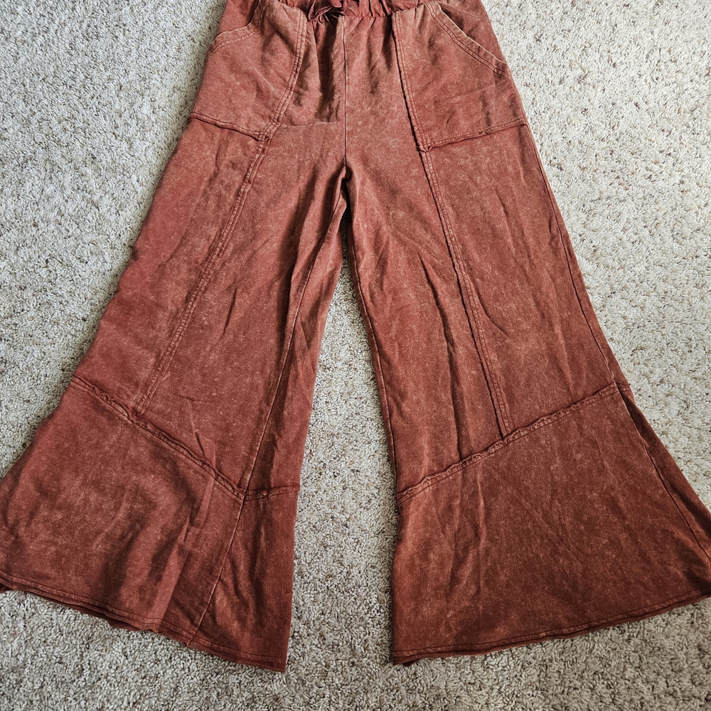 Zenana Outfitters Wide-Leg Pants in Rust